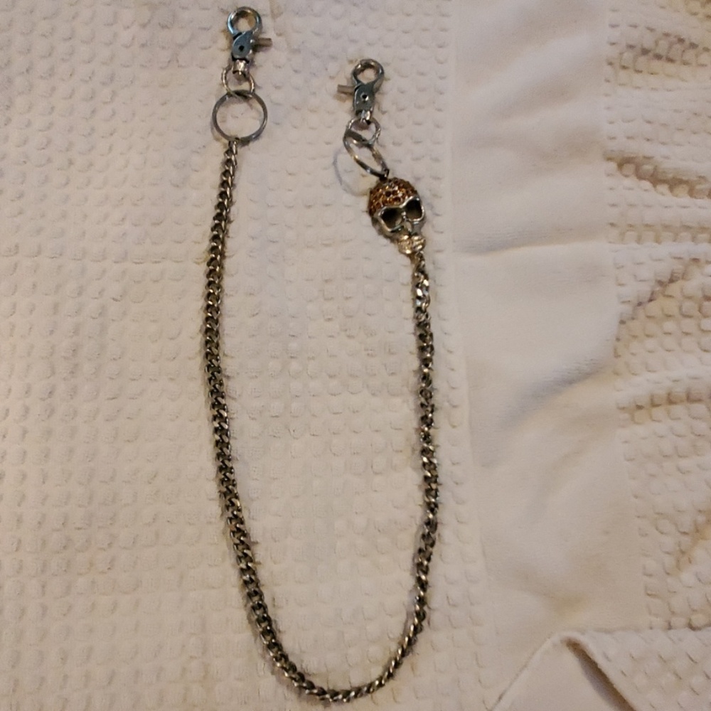 Skull Chain